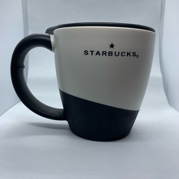 Vintage rubberized Starbucks coffee mug with lid. - Picture 3 of 4